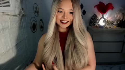 Snapshot of gorgeousamandarose chatting on December 2024 12:27:01 AM Amanda rose online show from December 2024 12:27:01 AM