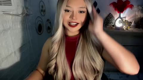 Snapshot of gorgeousamandarose chatting on December 2024 05:04:02 AM Amanda rose online show from December 2024 05:04:02 AM
