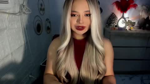 Snapshot of gorgeousamandarose chatting on December 2024 05:20:01 AM Amanda rose online show from December 2024 05:20:01 AM