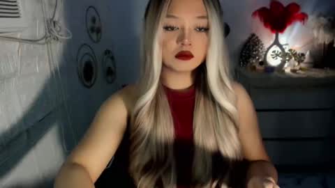 Snapshot of gorgeousamandarose chatting on December 2024 02:27:02 AM Amanda rose online show from December 2024 02:27:02 AM