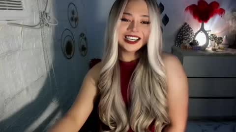 Snapshot of gorgeousamandarose chatting on December 2024 08:33:02 AM Amanda rose online show from December 2024 08:33:02 AM