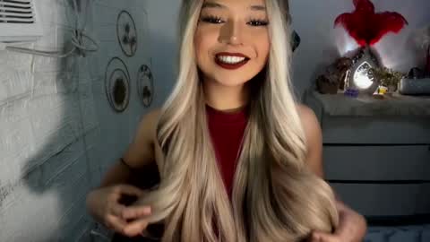 Snapshot of gorgeousamandarose chatting on January 2025 02:44:02 AM Amanda rose online show from January 2025 02:44:02 AM