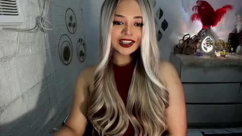 Snapshot of gorgeousamandarose chatting on February 2025 08:30:01 PM Amanda rose online show from February 2025 08:30:01 PM