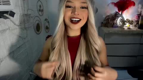 Snapshot of gorgeousamandarose chatting on February 2025 06:37:01 PM Amanda rose online show from February 2025 06:37:01 PM