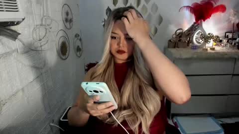 Snapshot of gorgeousamandarose chatting on February 2025 06:54:02 PM Amanda rose online show from February 2025 06:54:02 PM