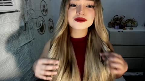 Snapshot of gorgeousamandarose chatting on September 2025 06:36:01 AM Amanda rose online show from September 2025 06:36:01 AM
