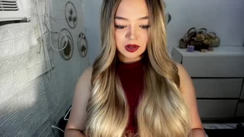 Snapshot of gorgeousamandarose chatting on September 2025 11:49:01 PM Amanda rose online show from September 2025 11:49:01 PM