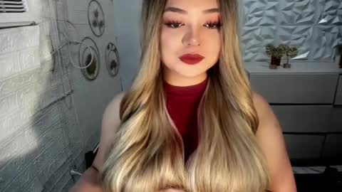 Snapshot of gorgeousamandarose chatting on October 2025 02:51:02 AM Amanda rose online show from October 2025 02:51:02 AM