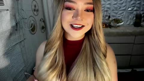 Snapshot of gorgeousamandarose chatting on October 2025 03:17:01 AM Amanda rose online show from October 2025 03:17:01 AM