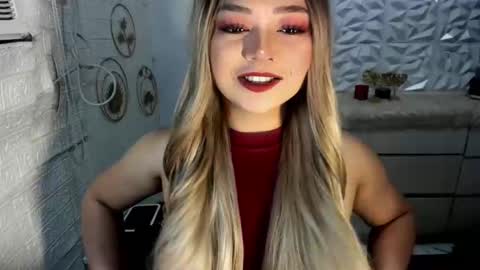 Snapshot of gorgeousamandarose chatting on October 2025 01:50:01 AM Amanda rose online show from October 2025 01:50:01 AM