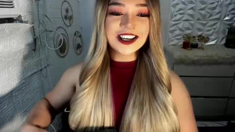 Snapshot of gorgeousamandarose chatting on October 2025 01:38:01 AM Amanda rose online show from October 2025 01:38:01 AM