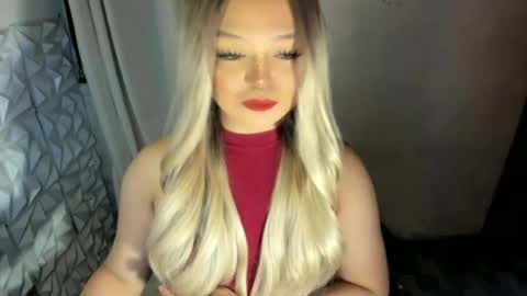 Snapshot of gorgeousamandarose chatting on June 2026 12:09:02 PM Amanda rose online show from June 2026 12:09:02 PM