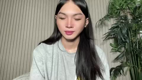 D I A N A online show from April 2026 06:23:01 PM