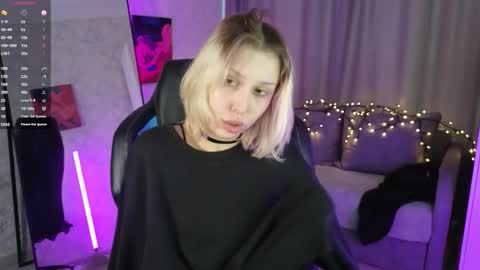 Violeta online show from October 2025 08:57:02 AM