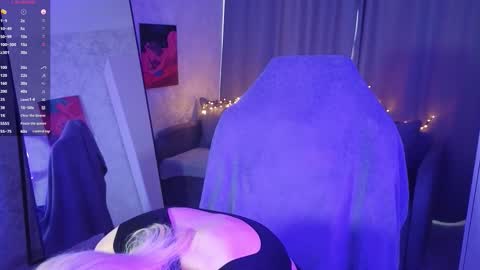 Violeta online show from November 2025 11:21:02 AM