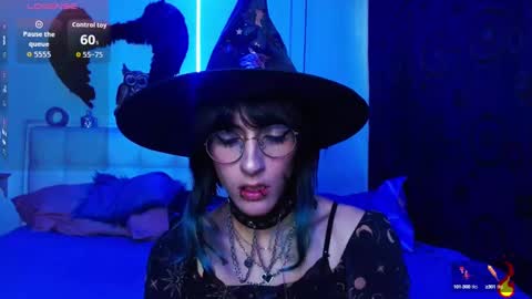 goth_minerva online show from September 2025 01:55:01 PM