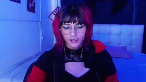 goth_minerva online show from October 2025 02:39:02 PM