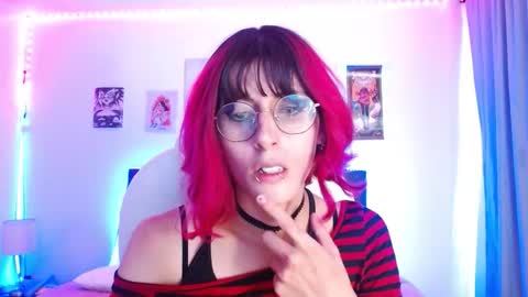 goth_minerva online show from November 2025 01:33:02 PM