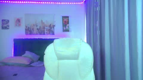 goth_minerva online show from May 2026 01:40:01 PM