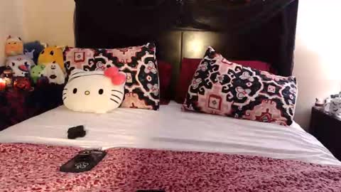 Snapshot of gothbaby305 chatting on December 2025 05:46:01 AM gothbaby305 online show from December 2025 05:46:01 AM