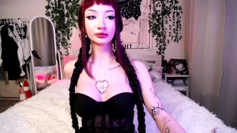 Snapshot of gothdesss chatting on January 2025 10:51:02 PM online show from January 2025 10:51:02 PM