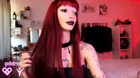 Snapshot of gothdesss chatting on October 2025 05:54:02 AM online show from October 2025 05:54:02 AM