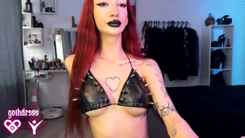 Snapshot of gothdesss chatting on November 2025 06:57:02 AM online show from November 2025 06:57:02 AM