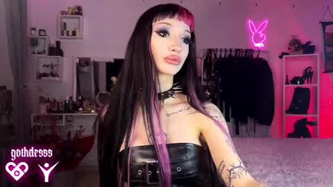 Snapshot of gothdesss chatting on March 2026 02:16:02 AM online show from March 2026 02:16:02 AM