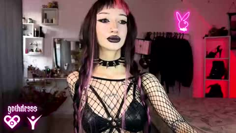 Snapshot of gothdesss chatting on March 2026 04:18:01 AM online show from March 2026 04:18:01 AM