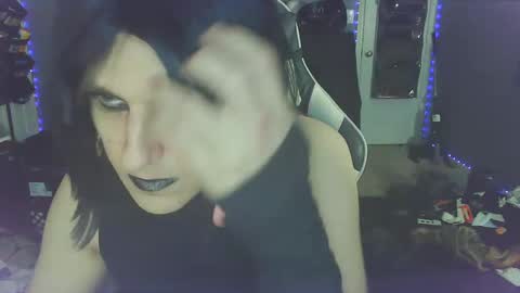 Snapshot of gothic123451 chatting on January 2025 05:42:02 PM Victoriana online show from January 2025 05:42:02 PM