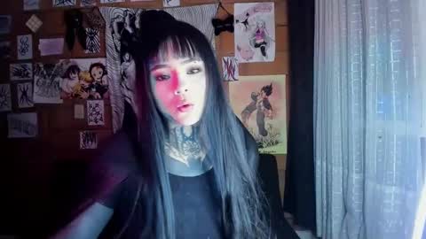 Snapshot of gothic9goddes chatting on December 2024 01:58:02 AM GG online show from December 2024 01:58:02 AM