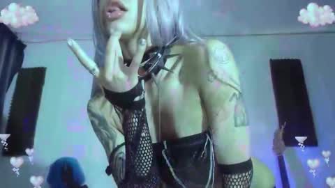        online show from October 2025 05:32:02 AM