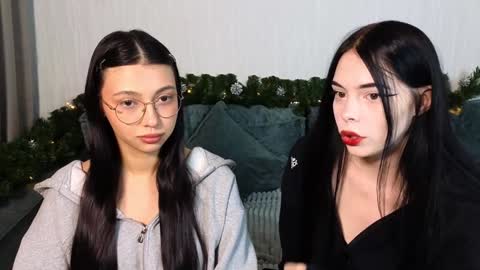 HIMORI AND LISAPVT NAKED online show from December 2024 01:32:02 PM