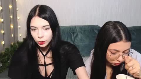 Snapshot of gothicxz chatting on January 2025 01:10:02 PM HIMORI AND LISAPVT NAKED online show from January 2025 01:10:02 PM