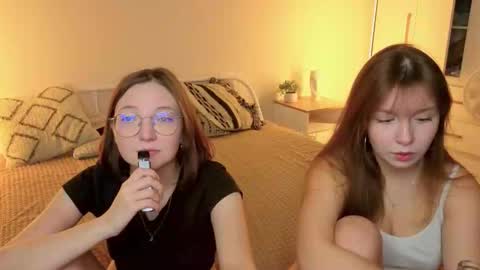 Snapshot of gothicxz chatting on September 2025 02:39:02 PM HIMORI AND LISAPVT NAKED online show from September 2025 02:39:02 PM