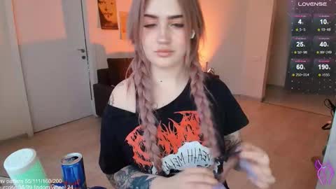 traumfrau Kira angel face devil eyes I SELL A LOT VIDEO IN GALLERY online show from February 2026 01:27:02 PM