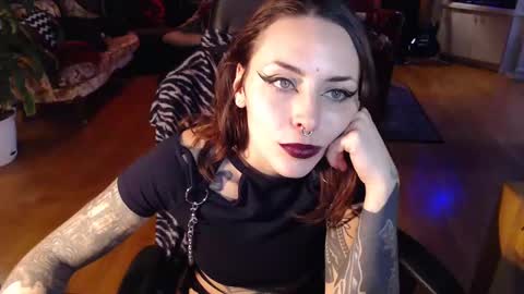 Snapshot of gothstripper chatting on February 2025 09:25:02 PM Hezra online show from February 2025 09:25:02 PM