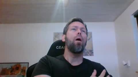 Snapshot of gottalop chatting on November 2025 03:34:01 PM gottalop online show from November 2025 03:34:01 PM