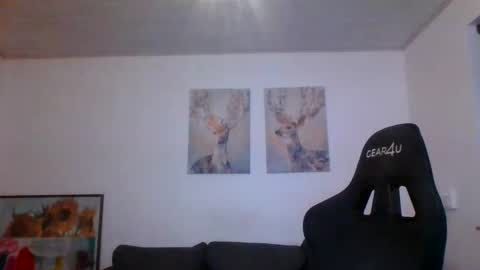 Snapshot of gottalop chatting on December 2025 08:09:02 AM gottalop online show from December 2025 08:09:02 AM