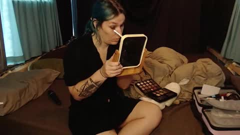 Snapshot of gra_pheebee chatting on February 2026 11:23:02 PM gra_pheebee online show from February 2026 11:23:02 PM