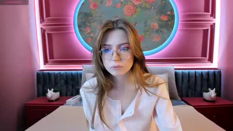 Snapshot of grace_blush chatting on October 2025 07:08:02 AM Grace online show from October 2025 07:08:02 AM