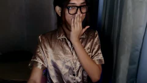 Snapshot of grace_for_youuu chatting on February 2026 05:59:02 AM HoneyGrace online show from February 2026 05:59:02 AM