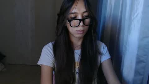 Snapshot of grace_for_youuu chatting on February 2026 04:21:02 AM HoneyGrace online show from February 2026 04:21:02 AM