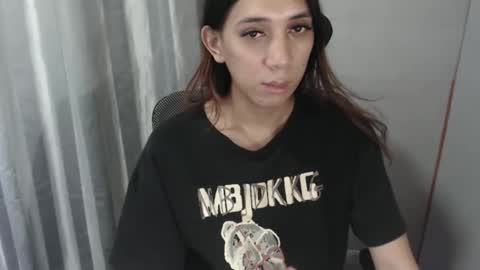 Snapshot of grace_for_youuu chatting on June 2026 05:24:01 AM HoneyGrace online show from June 2026 05:24:01 AM
