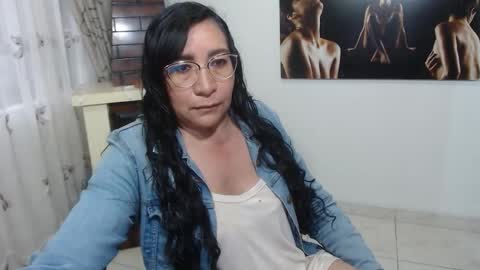 Snapshot of grace_mature_milf chatting on October 2025 11:10:01 AM grace_mature_milf online show from October 2025 11:10:01 AM