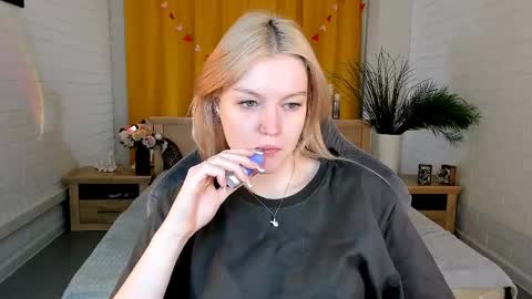 Snapshot of graceglamour chatting on March 2025 05:11:01 AM Grace Glamour online show from March 2025 05:11:01 AM