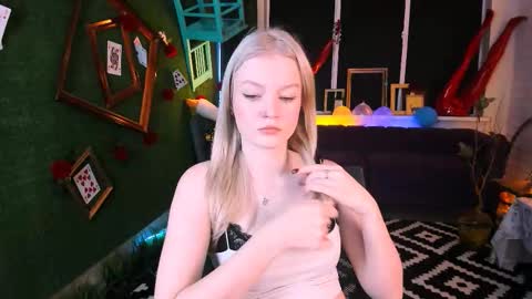 Grace Glamour online show from October 2025 05:19:02 AM