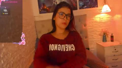 Snapshot of graceymilf999 chatting on February 2025 11:44:02 AM Gracey Milf online show from February 2025 11:44:02 AM