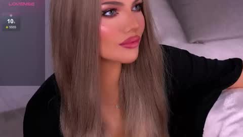 Grace online show from October 2025 02:30:02 PM