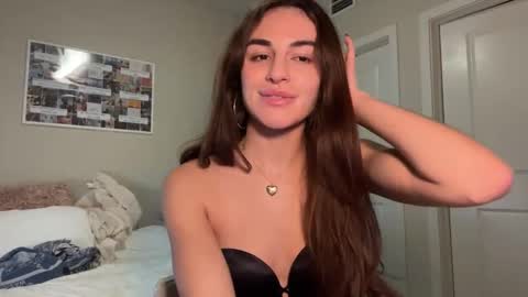 Snapshot of graciesmith27 chatting on December 2024 04:53:02 AM Gracie Smith online show from December 2024 04:53:02 AM